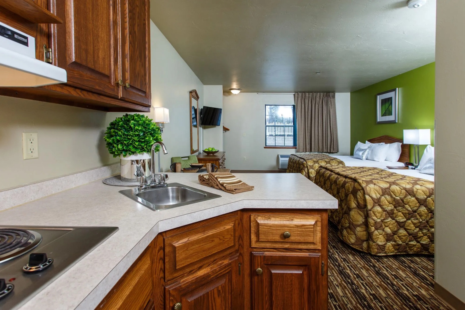 Extended Stay Airport