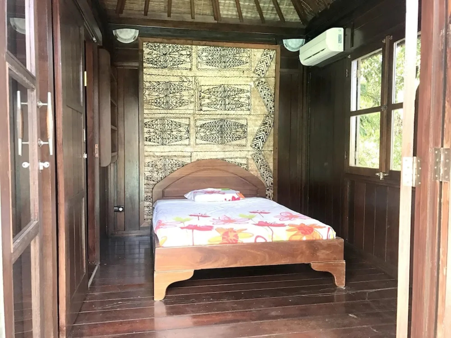 Bungalow With one Bedroom in Ruisseau, With Wonderful sea View, Pool A
