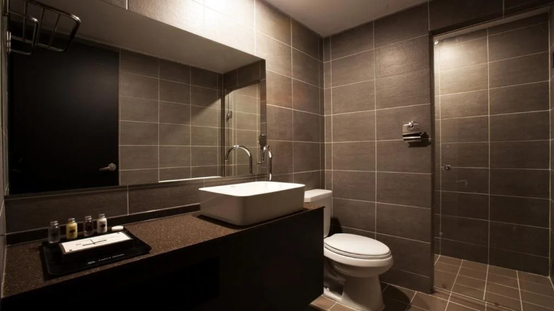 Two-Y-Hotel
