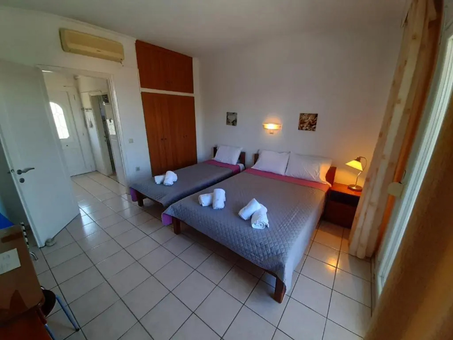 Theramvos Studios By Thomas