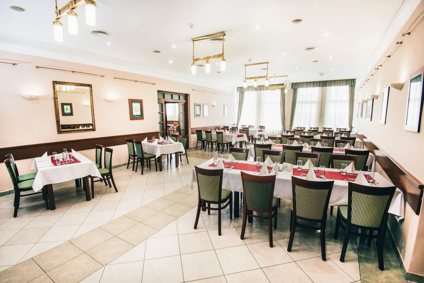 Hotel Kukullo Tarnava