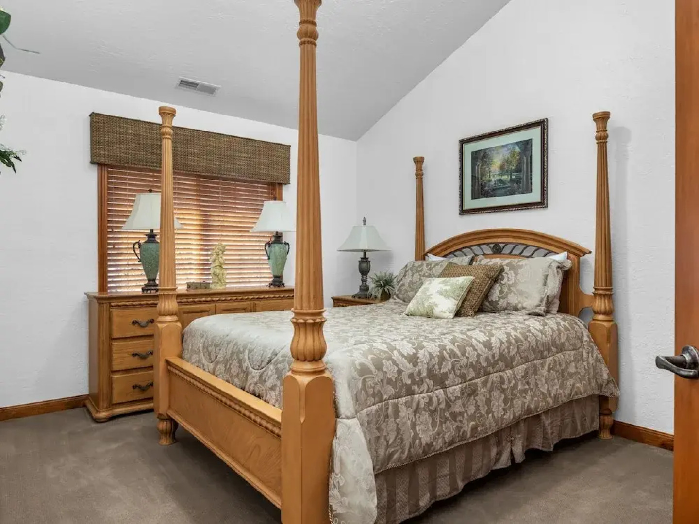 Adventure Hub~backcountry Skisnowmobilescuba Diving 734 3 Bedroom Townhouse