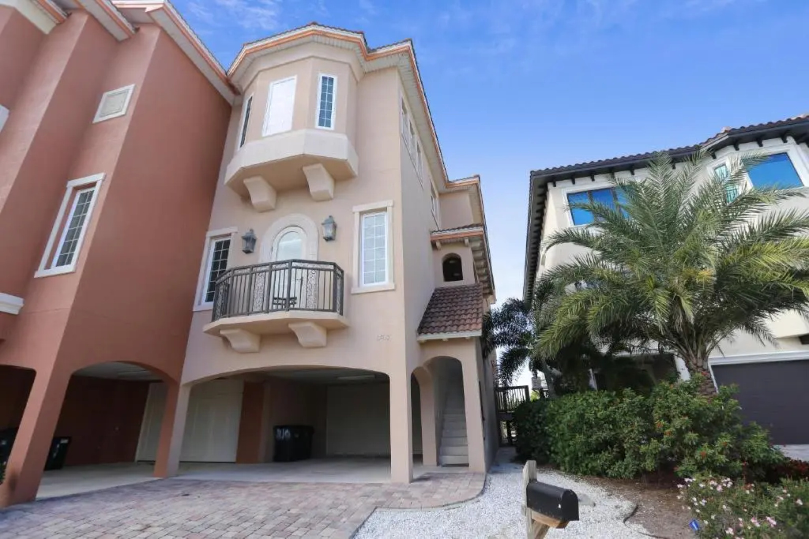 Seaclusion Beach Townhome