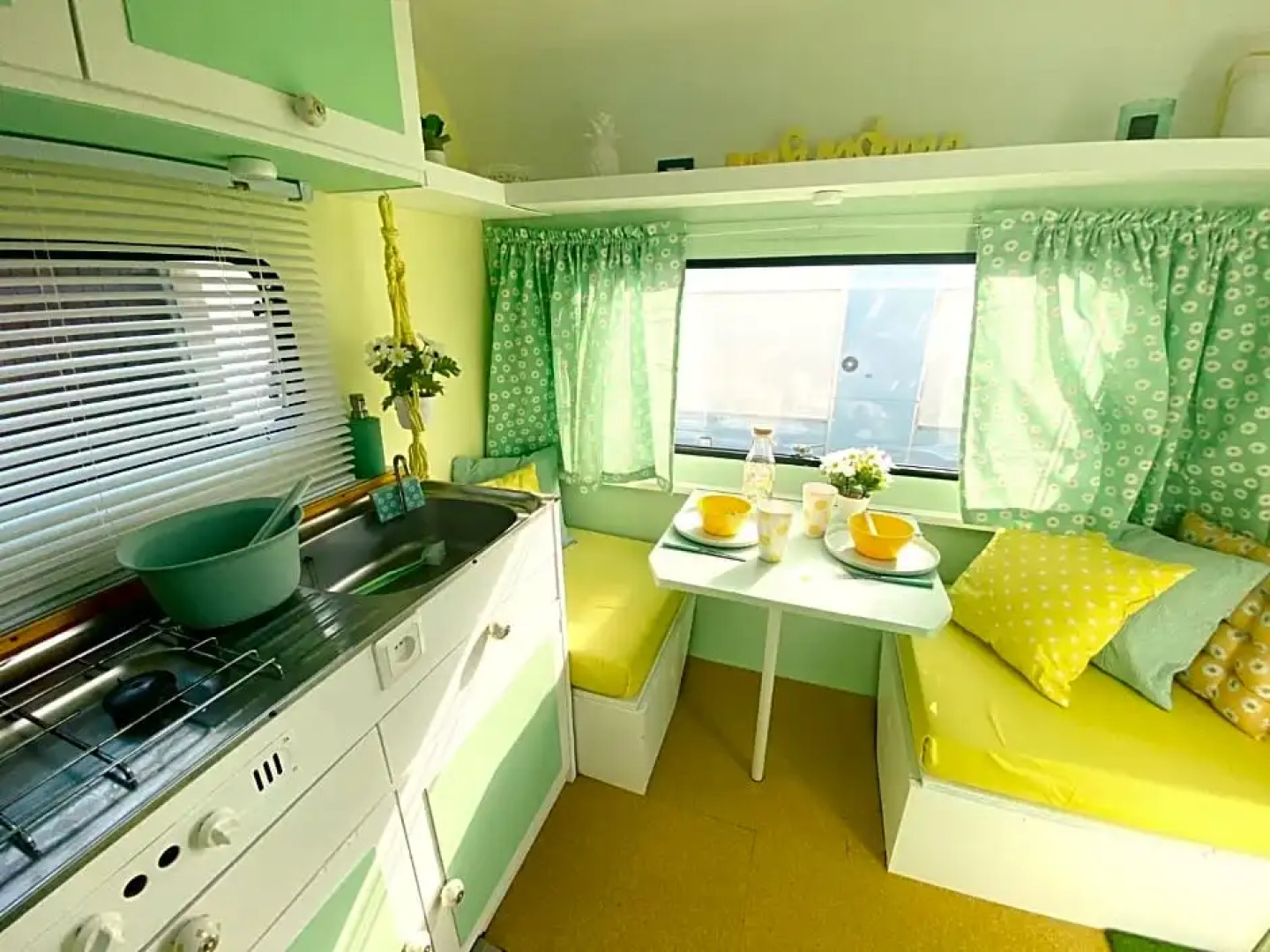 Het Caravannetje B&B - retro glamping