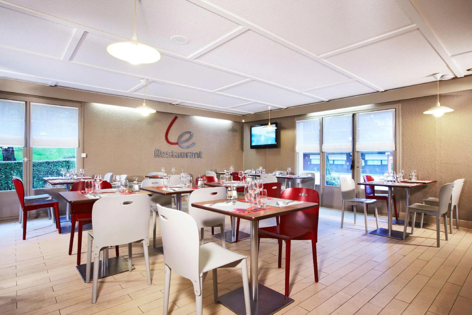 Kyriad Direct Evreux