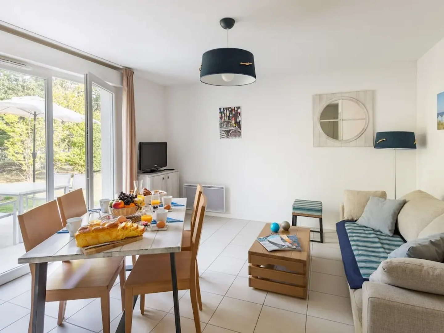 Well-kept Apartment, With Dishwasher, 7 km. From the Beach