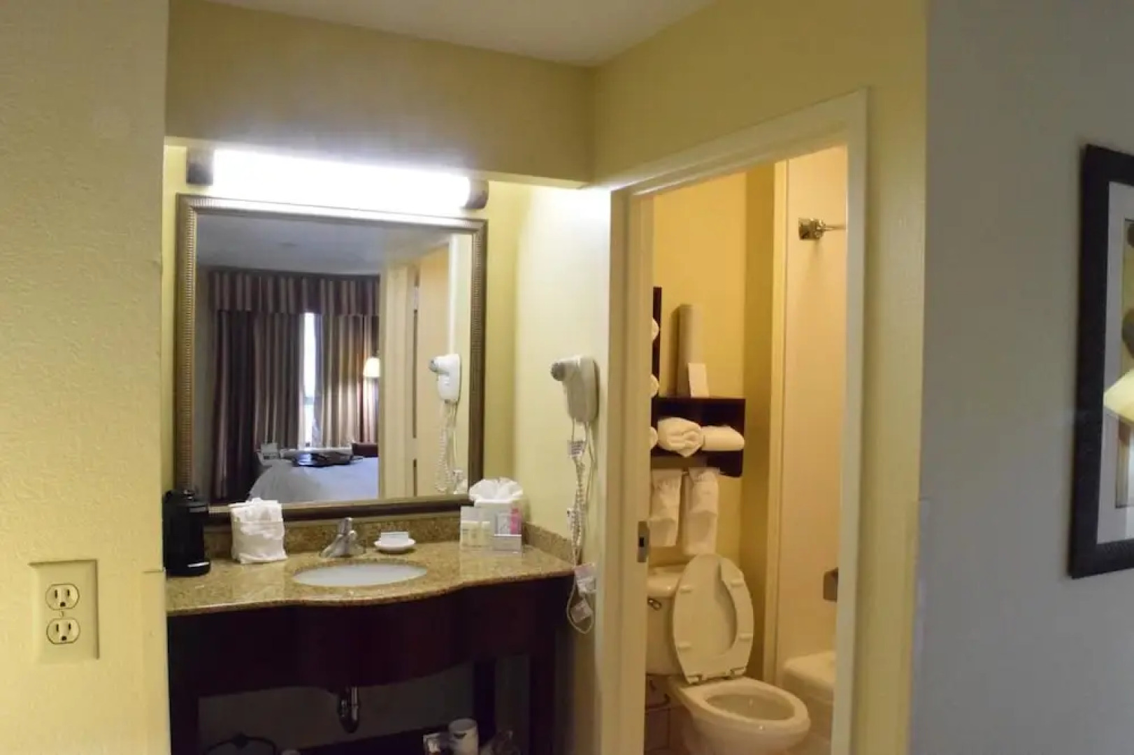 Baymont Inn & Suites by Wyndham The Woodlands