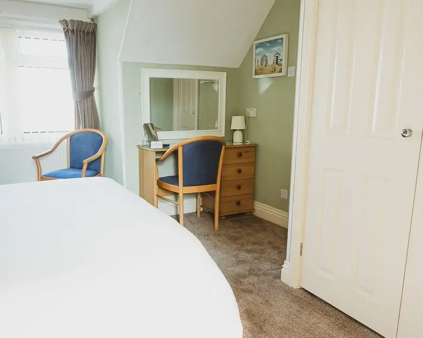 Crescent Lodge Guest House