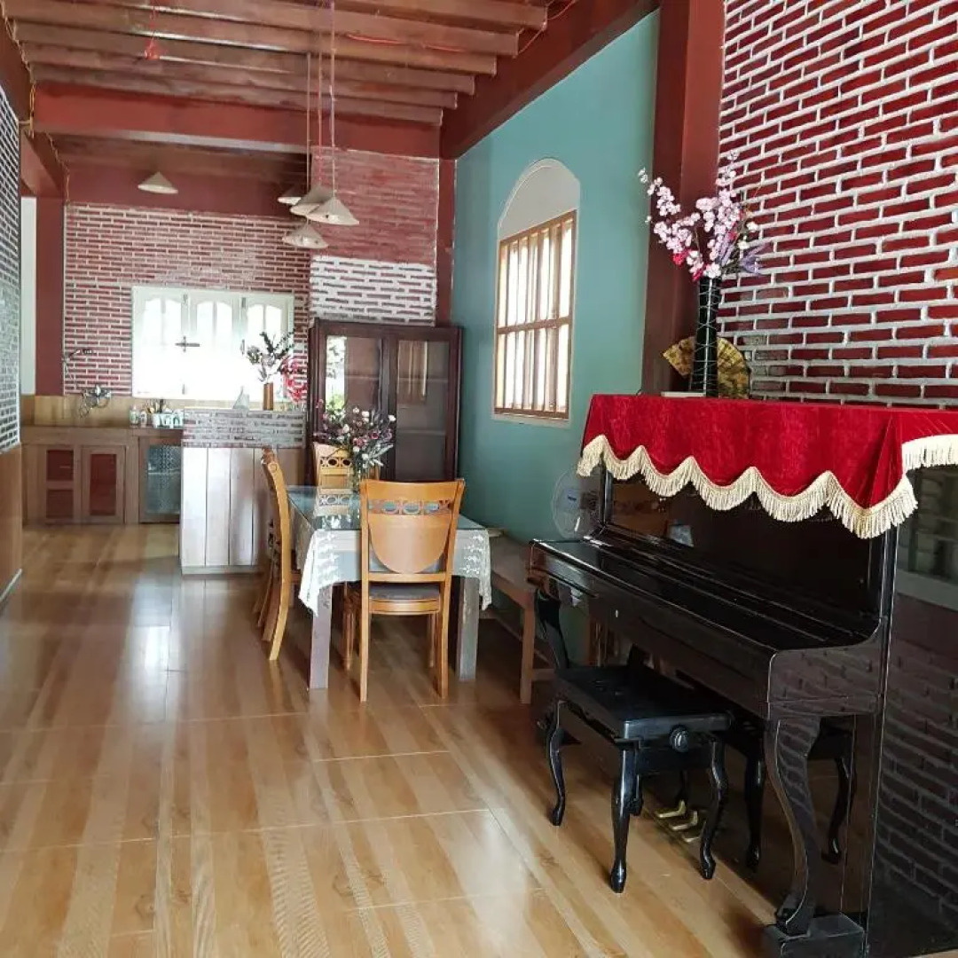 Hà Phan Holiday House