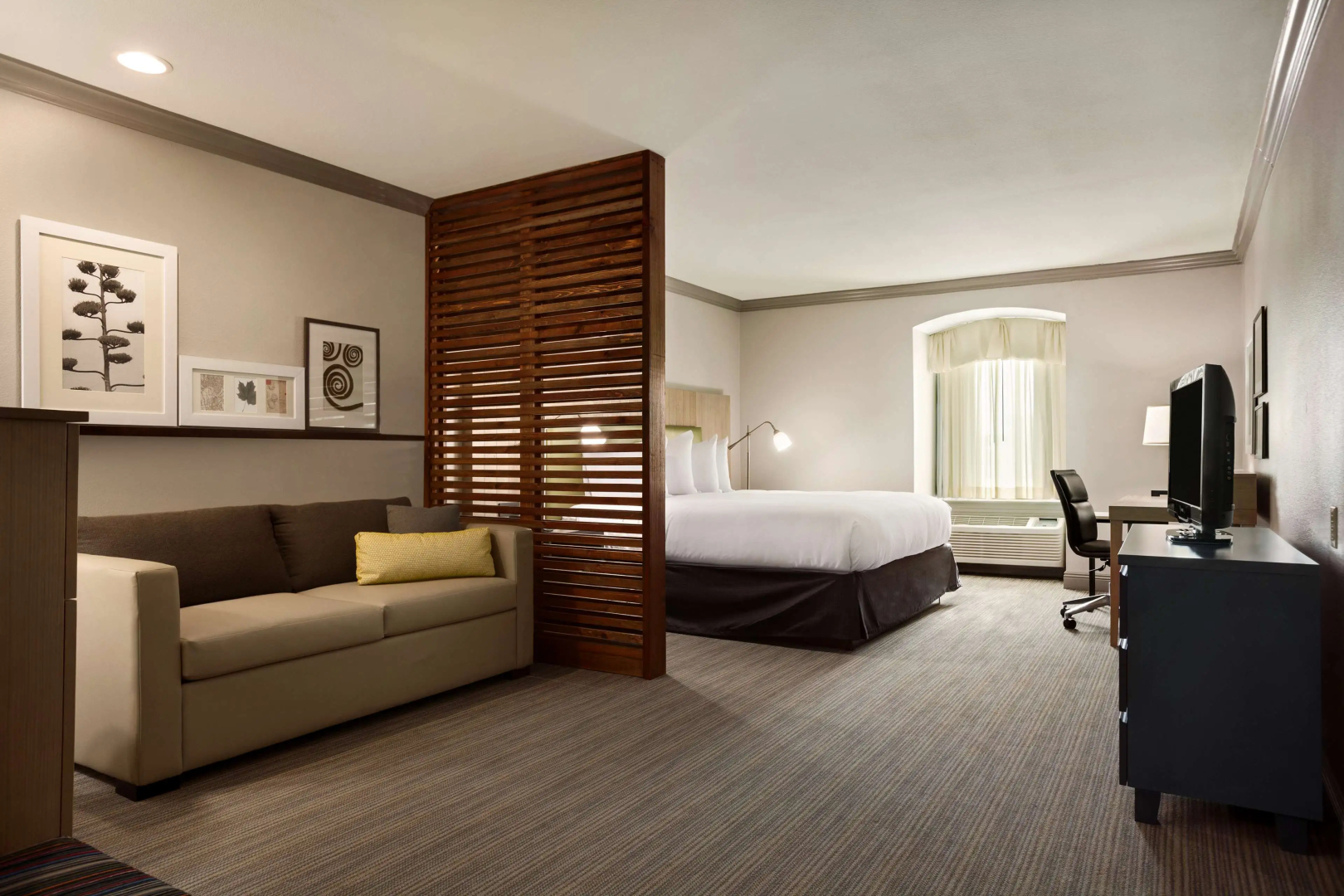Country Inn & Suites by Radisson, Metairie (New Orleans), LA