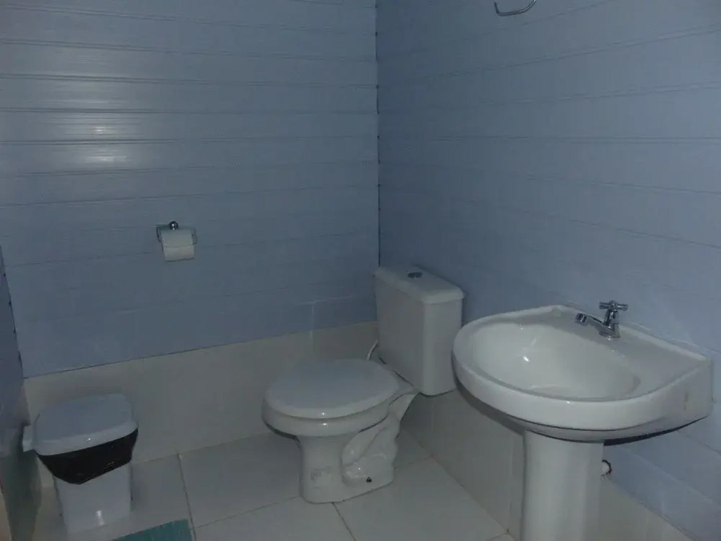 Dolphin Lodge
