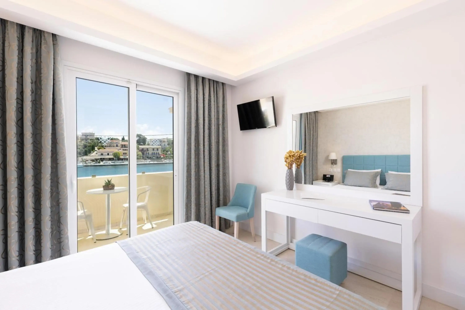 Melina Bay Boutique Hotel