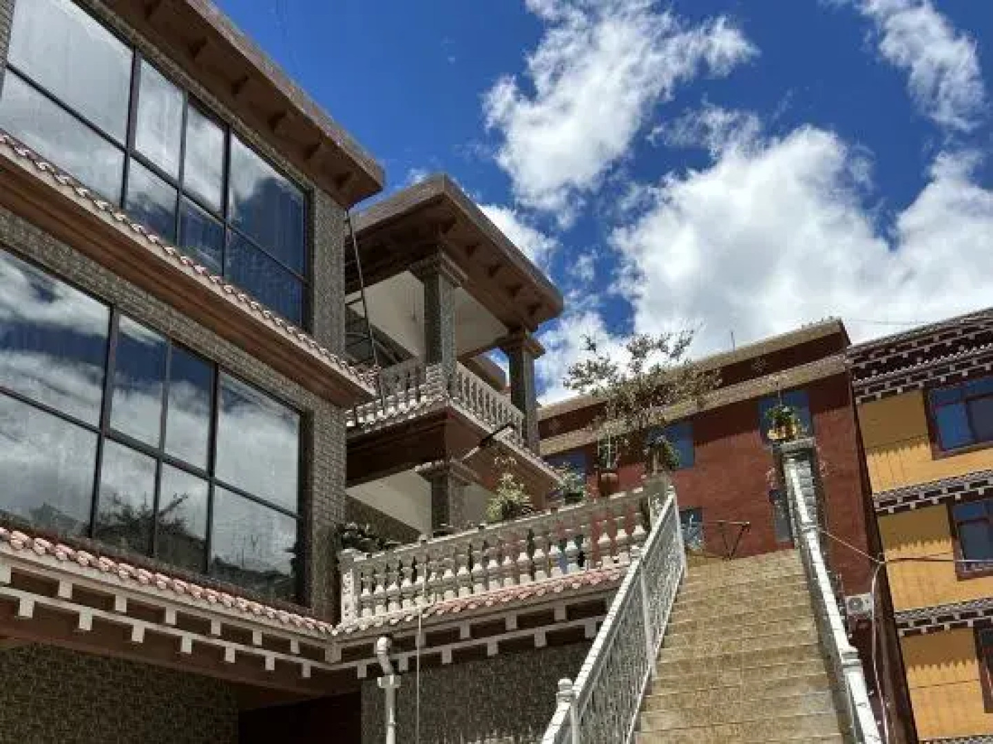 Qingnuocang Boutique Homestay