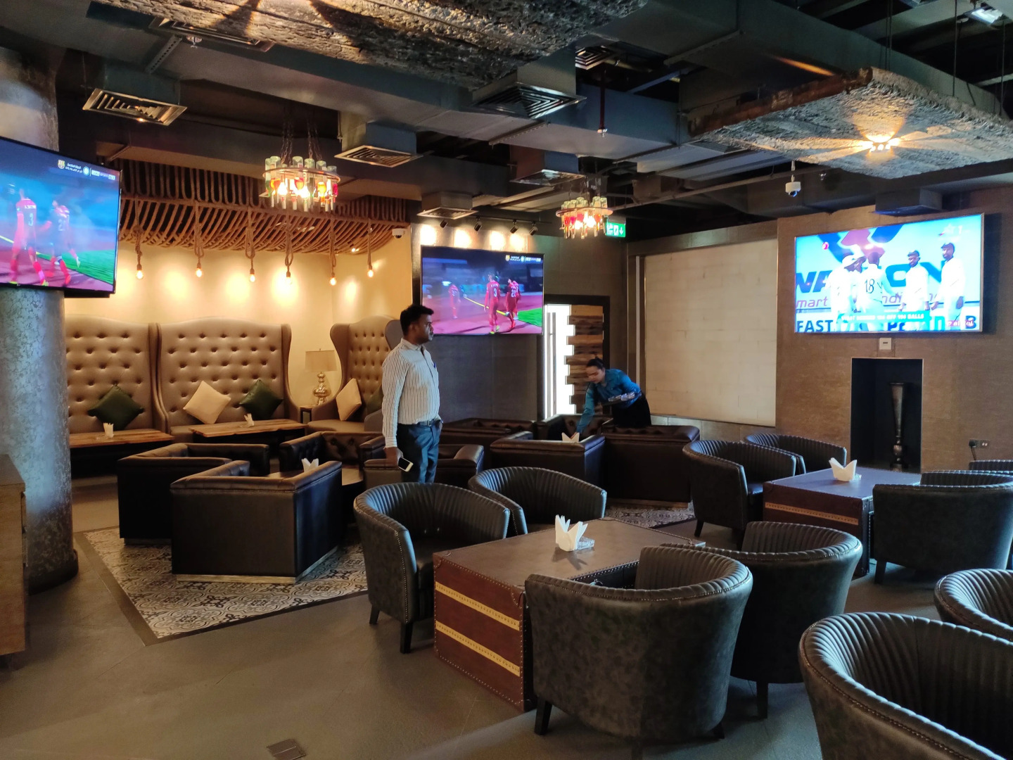 Отель Wescott Plaza Hotel Apartment