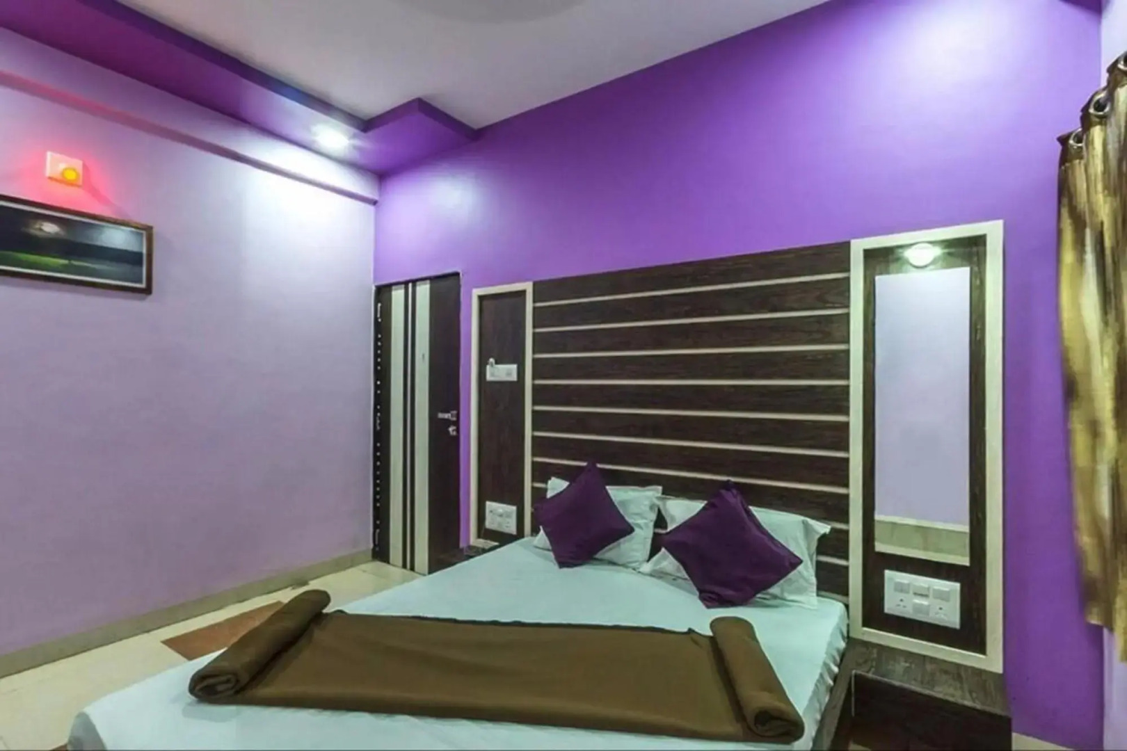 Golden Paying Guest House