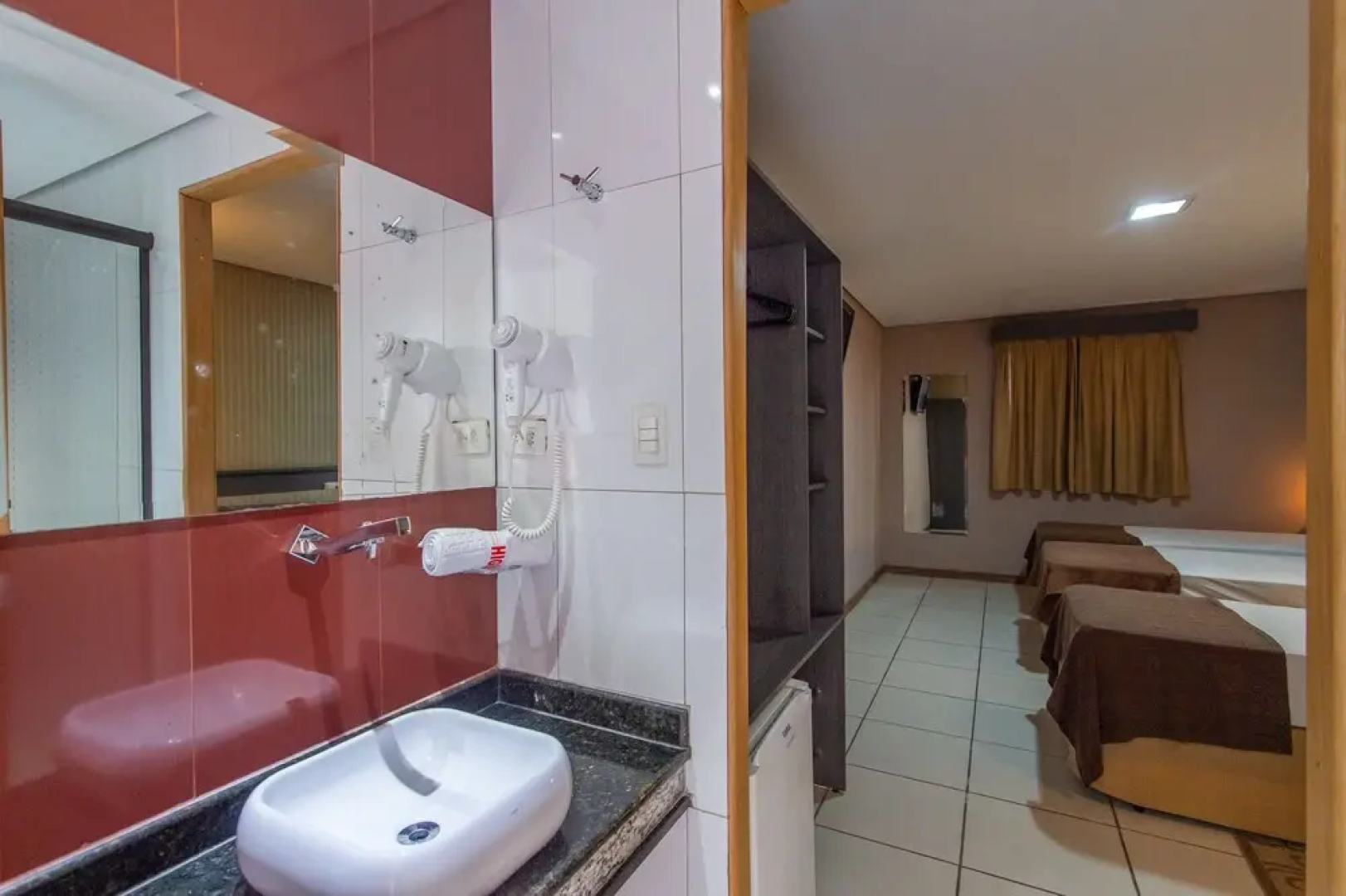 Hotel Extasy (Adult Only)