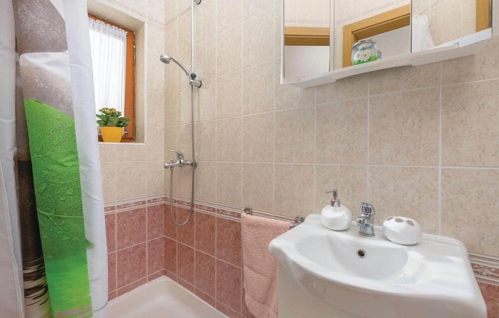 Nice Home in Nedescina With Wifi and 3 Bedrooms