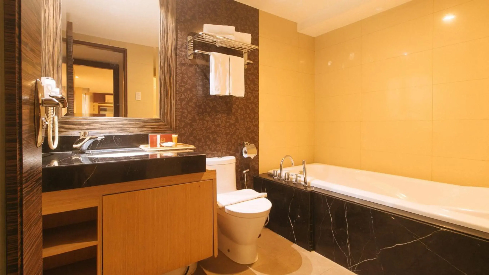 Torre Venezia Suites