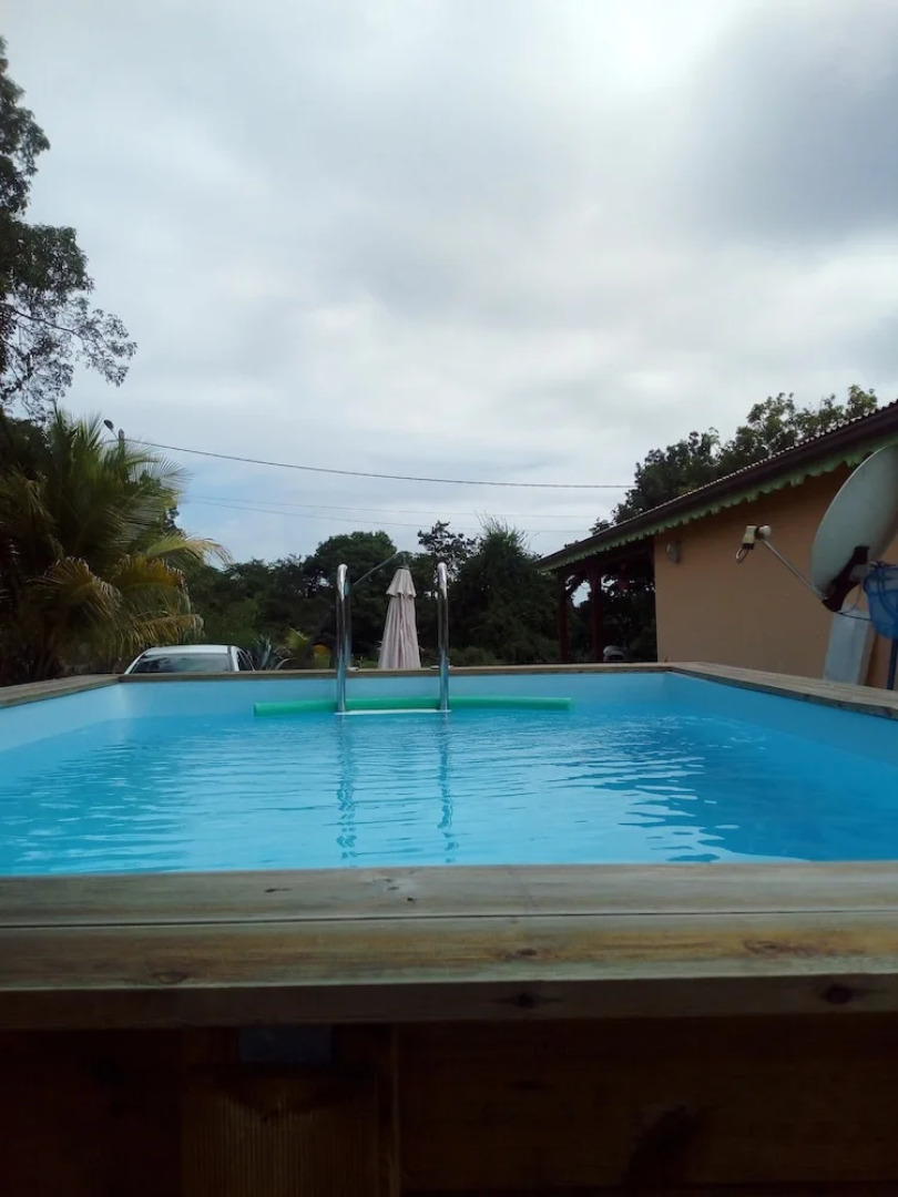 Bungalow With one Bedroom in Le Gosier, With Pool Access, Furnished Ga