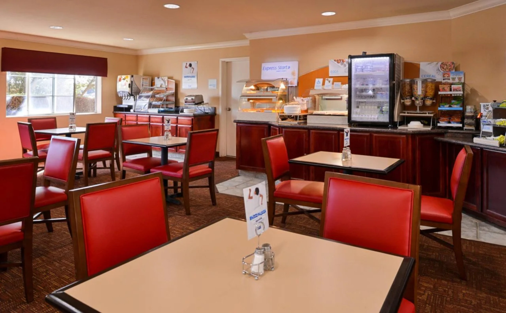 Holiday Inn Express & Suites Watsonville by IHG