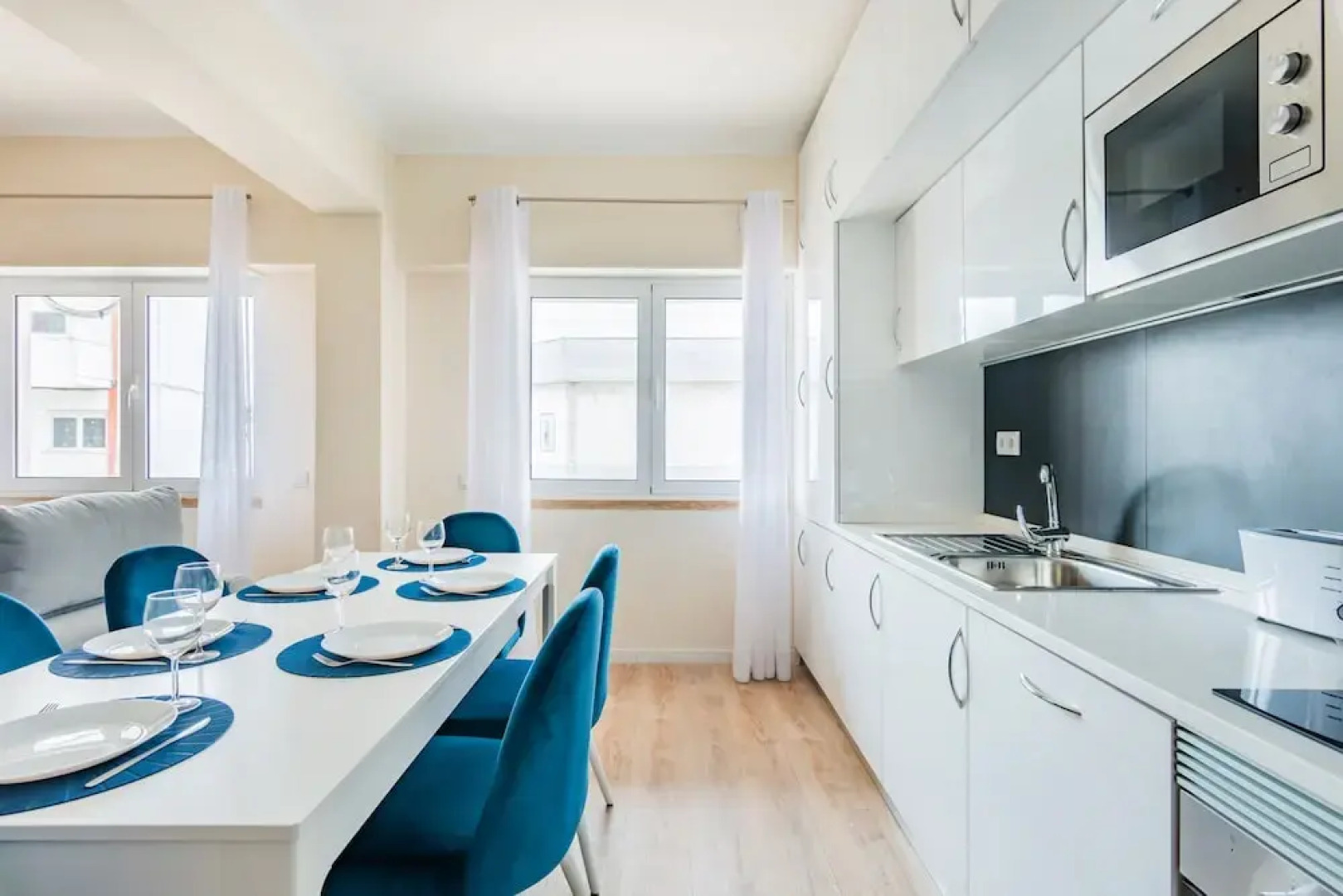 Oeiras Spacious and Modern Flat