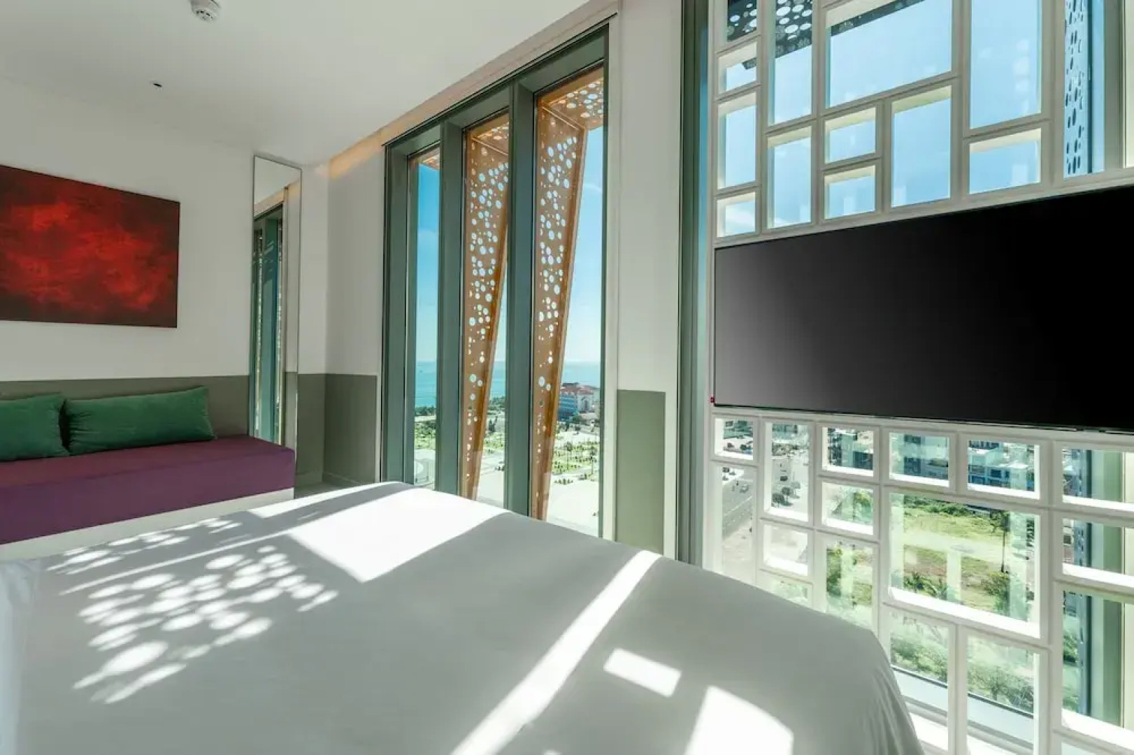 Wink Hotel Tuy Hoa Beach - 24hrs stay & Rooftop Pool Bar