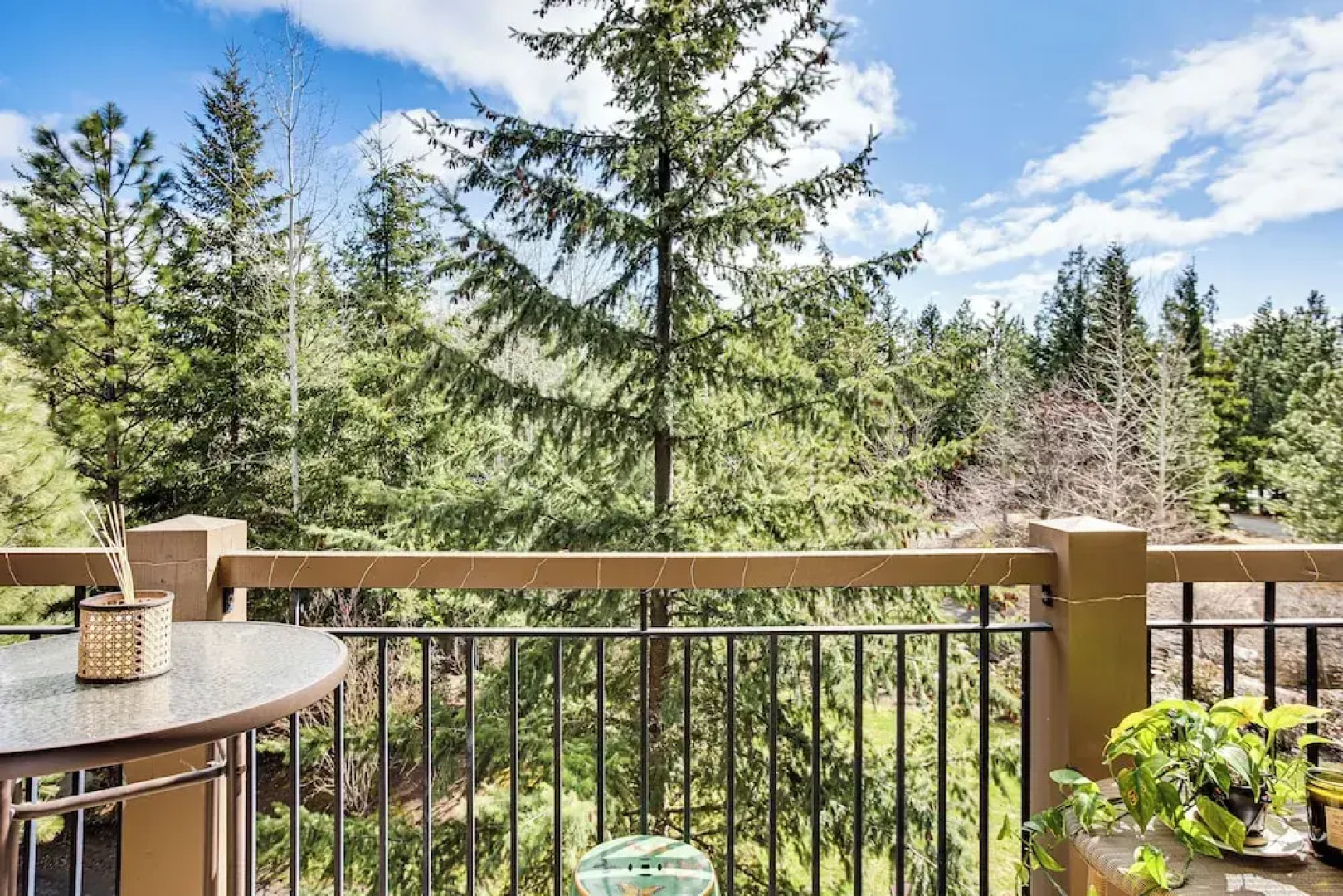 Hike, Ski & More: Cle Elum Resort Condo