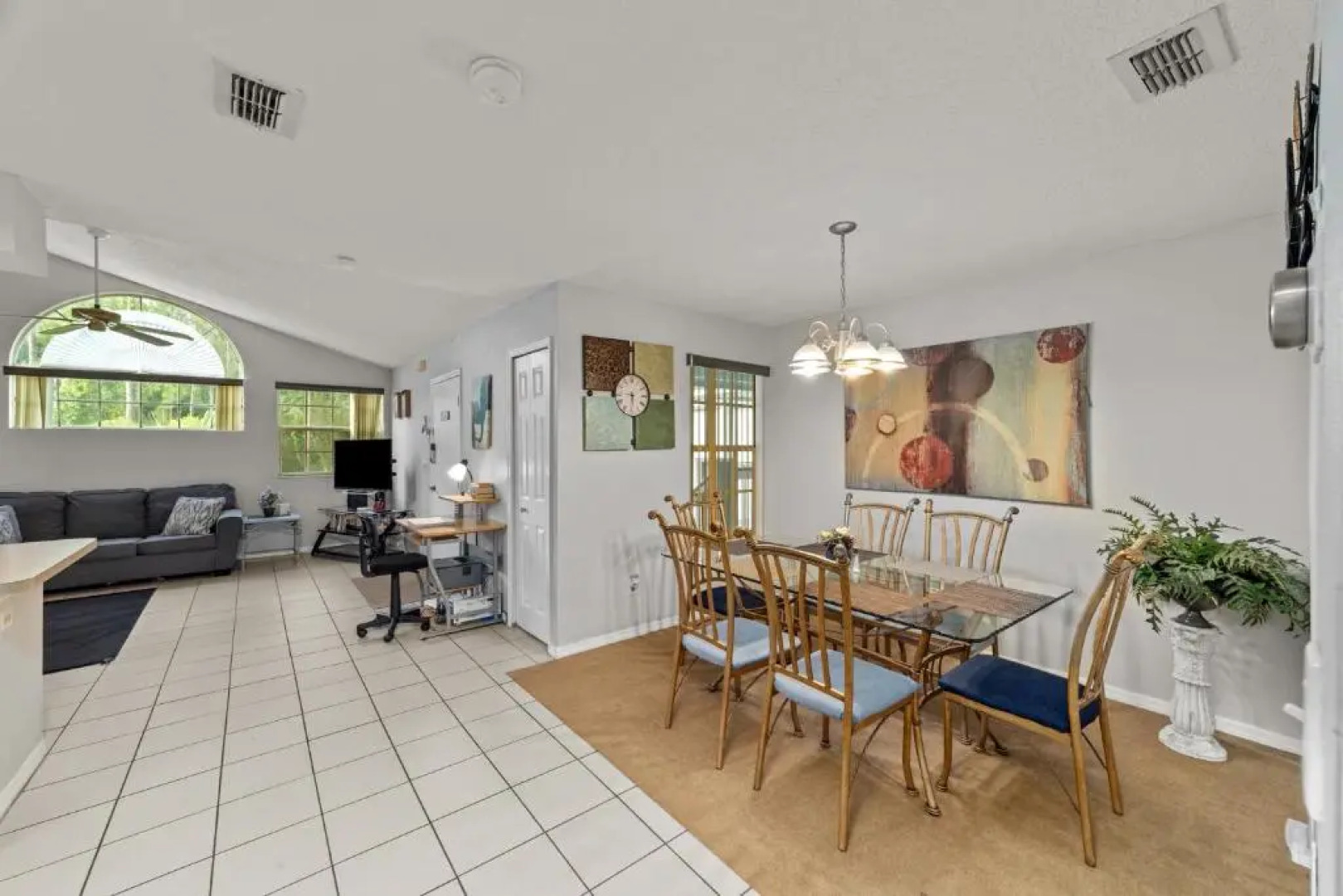 Mickey's Backyard Neighbor!