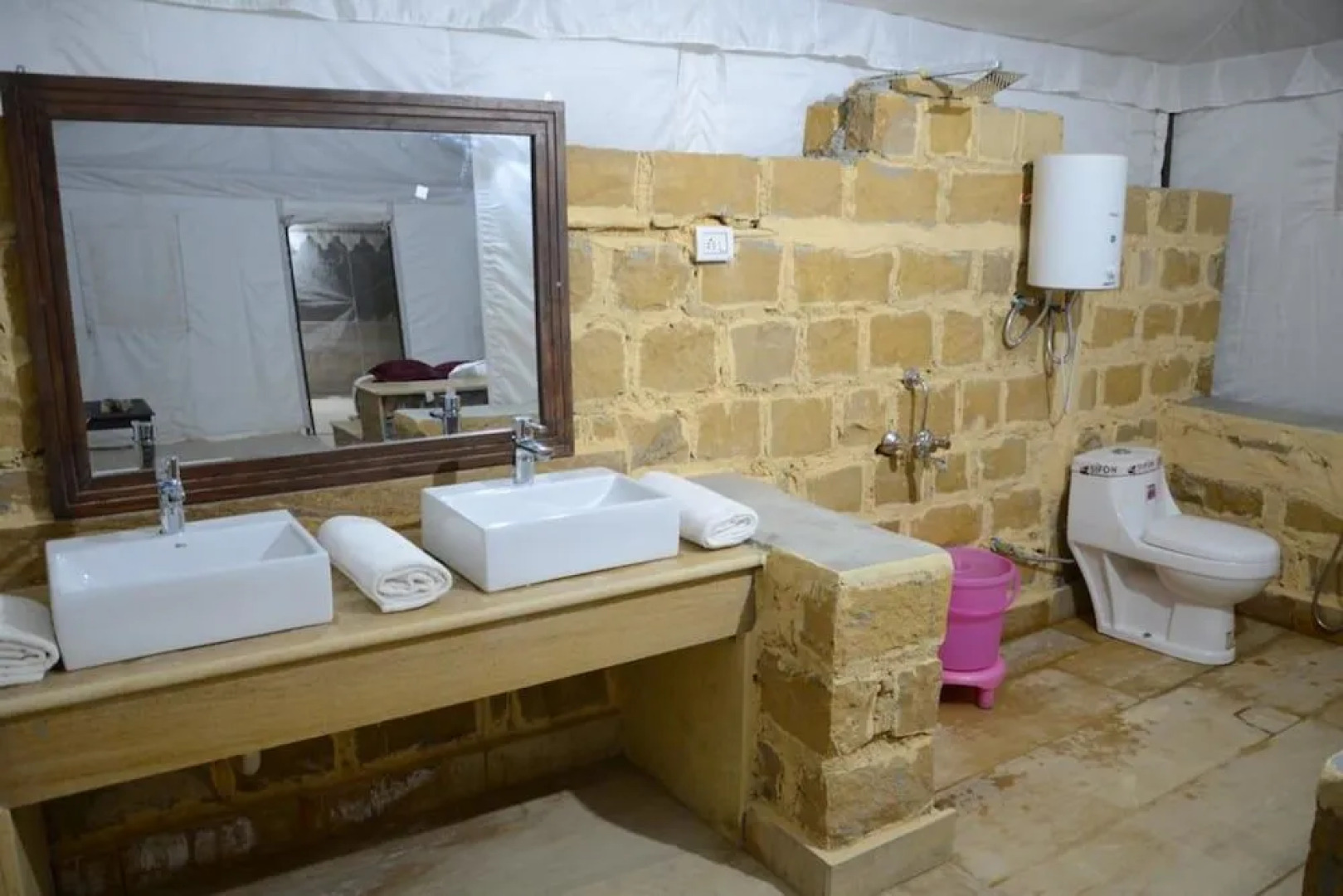 Desert Gateway Resorts