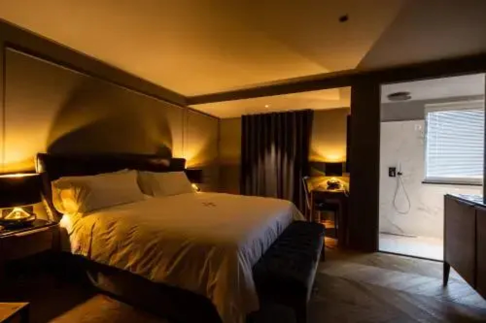 DAM Boutique Hotel & Restaurant