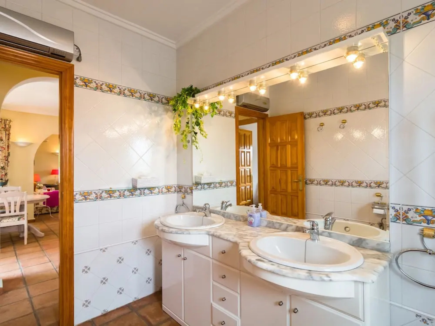 Modern Villa in Rojales With Swimming Pool