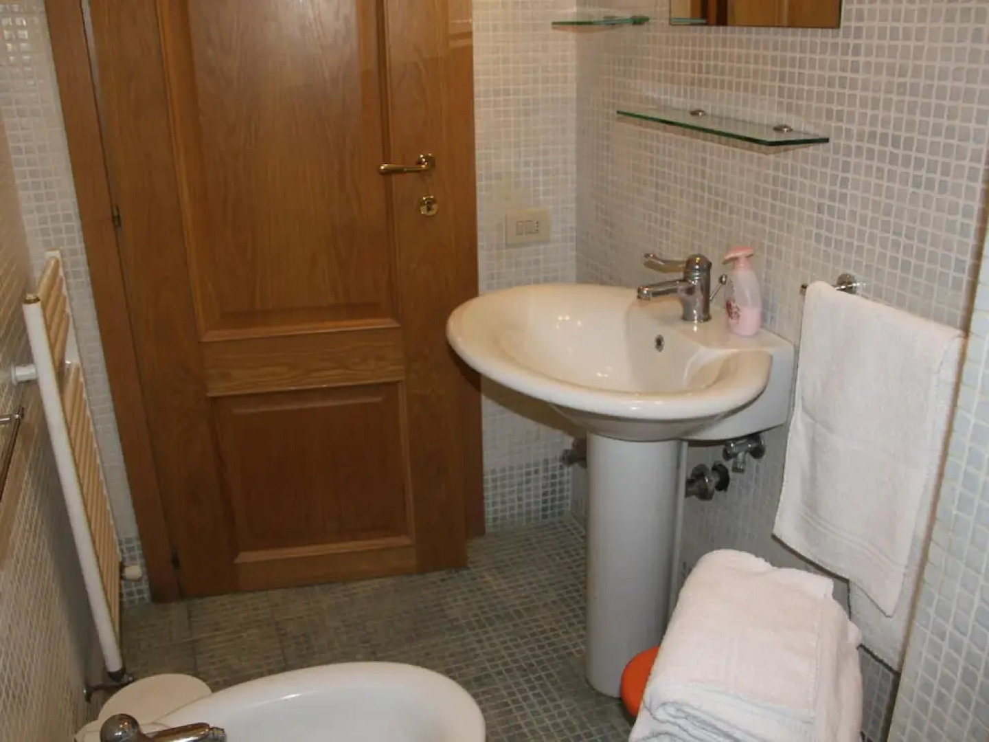 Restful Farmhouse with Pool near Forest in Vinci