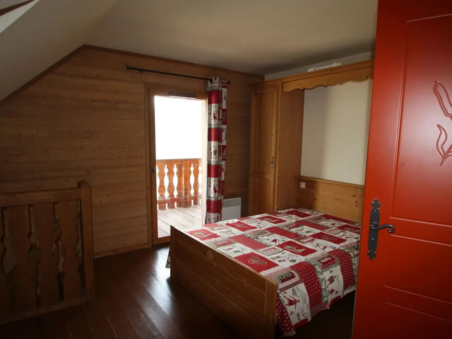 Beautiful Chalet on the Edge of the Center of Pra Loup