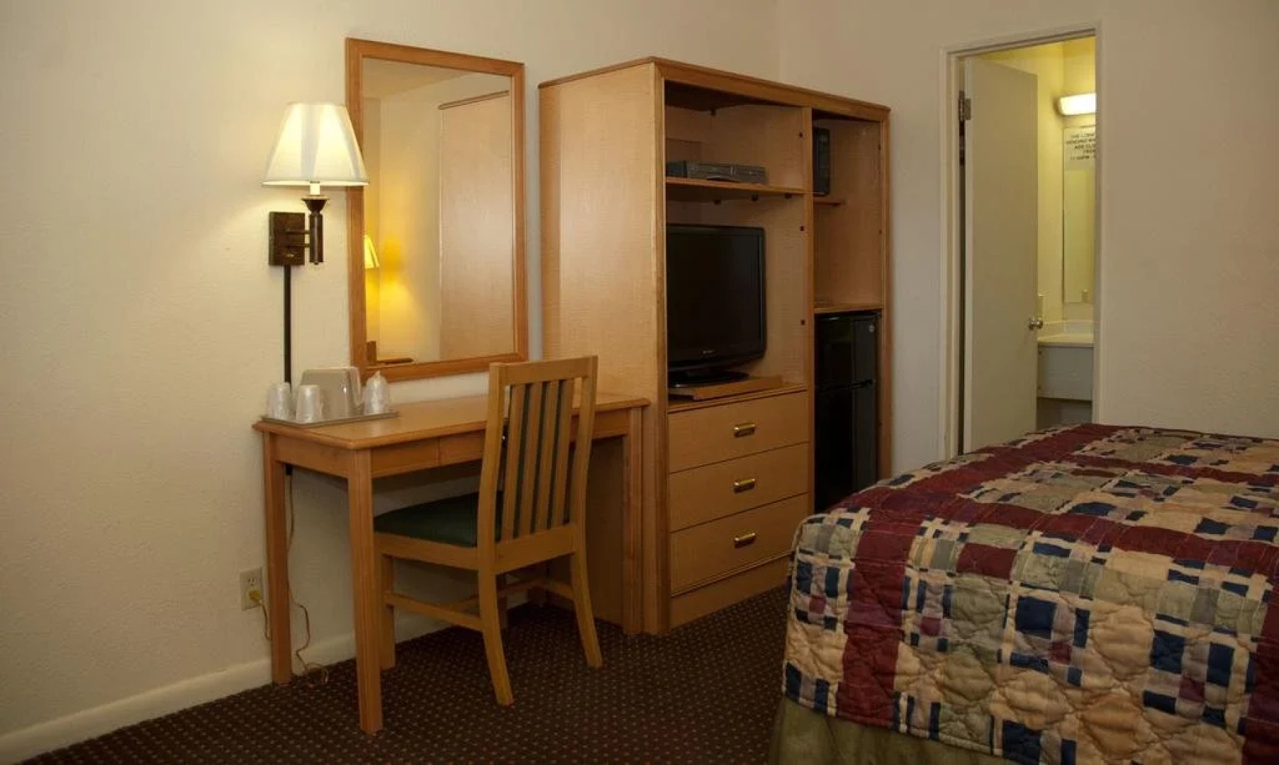 Traveler's Budget Inn