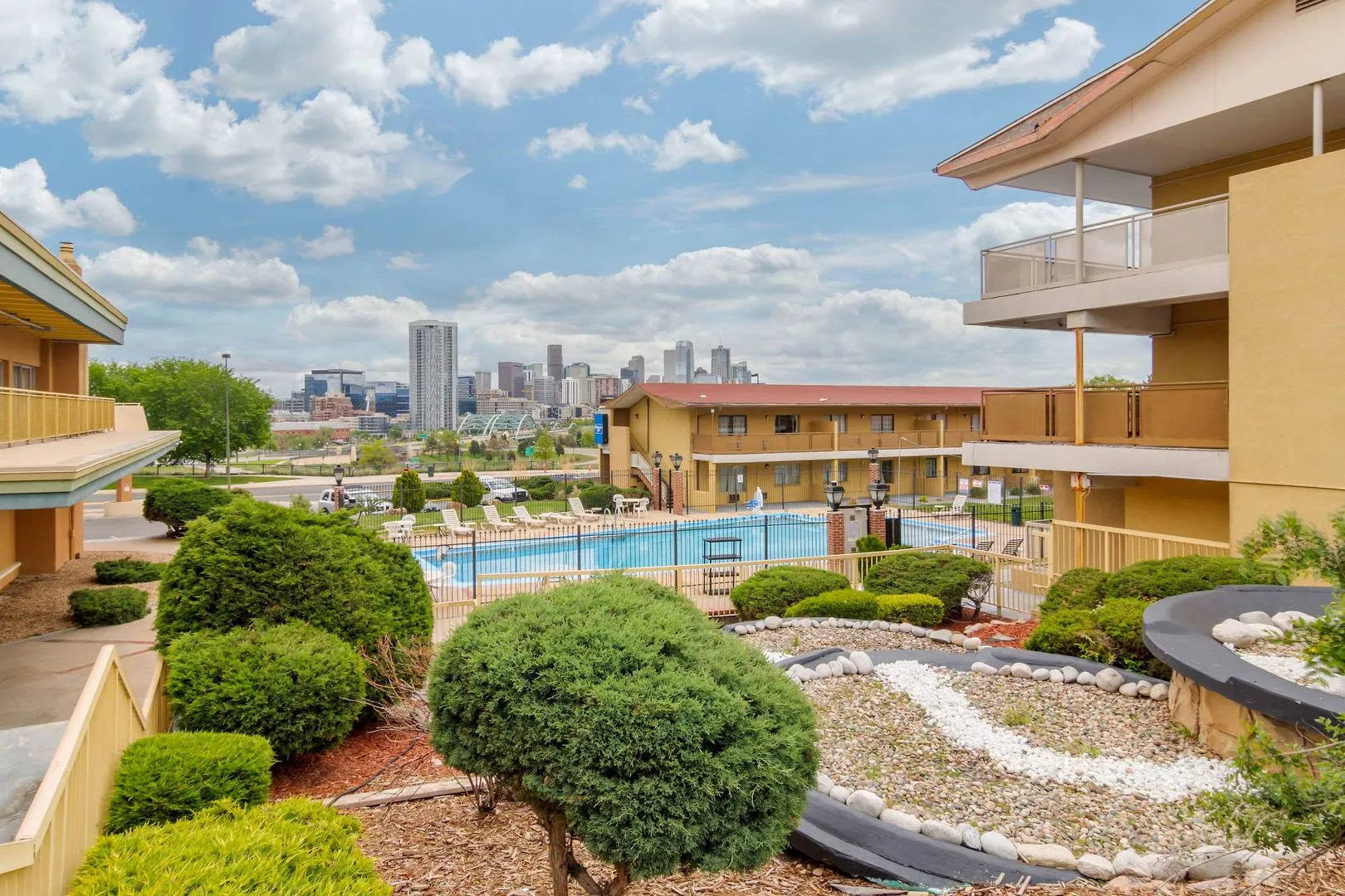 Отель Quality Inn Denver Downtown