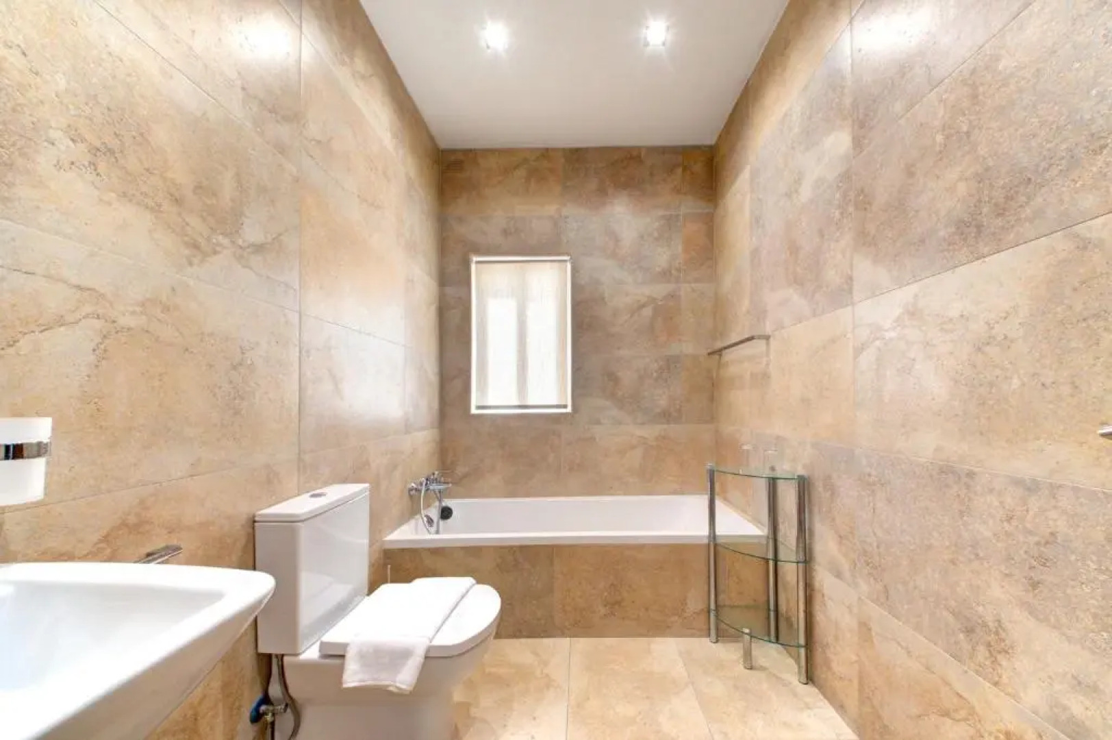 Modern Seaside 2 BR APT w Spectacular Views