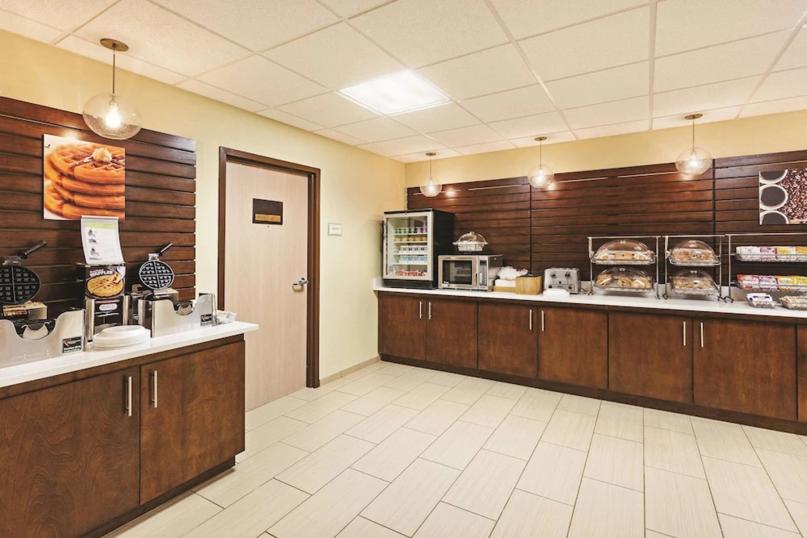 La Quinta Inn & Suites Knoxville Airport
