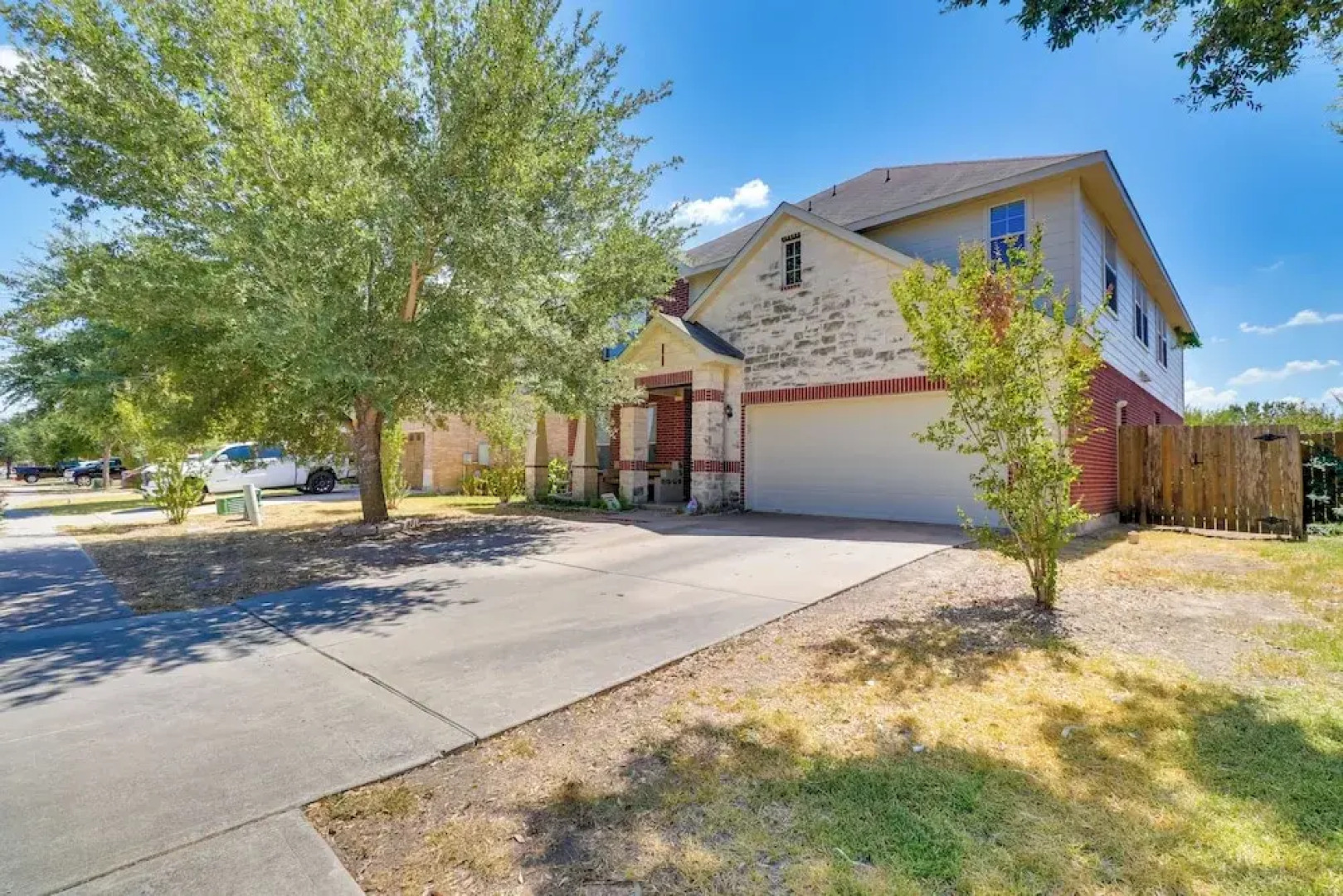 Pet-friendly Austin Area Home w/ Outdoor Oasis