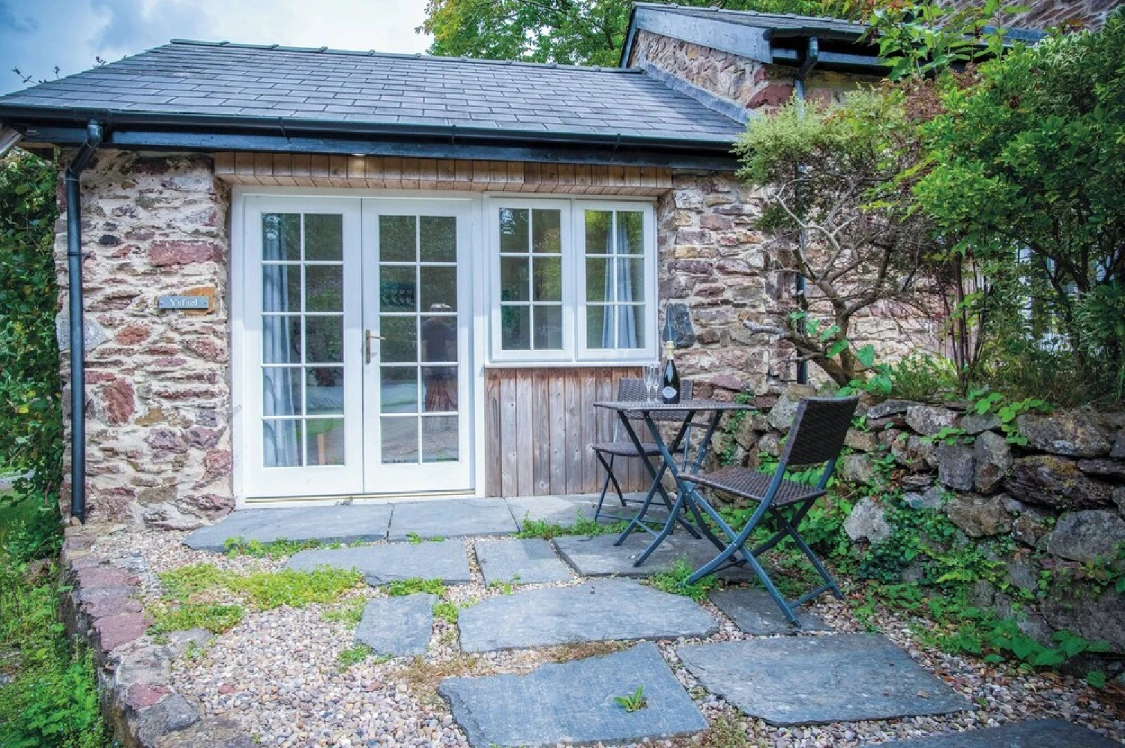 Ysfael - 1 Bedroom Studio - St Ishmael's