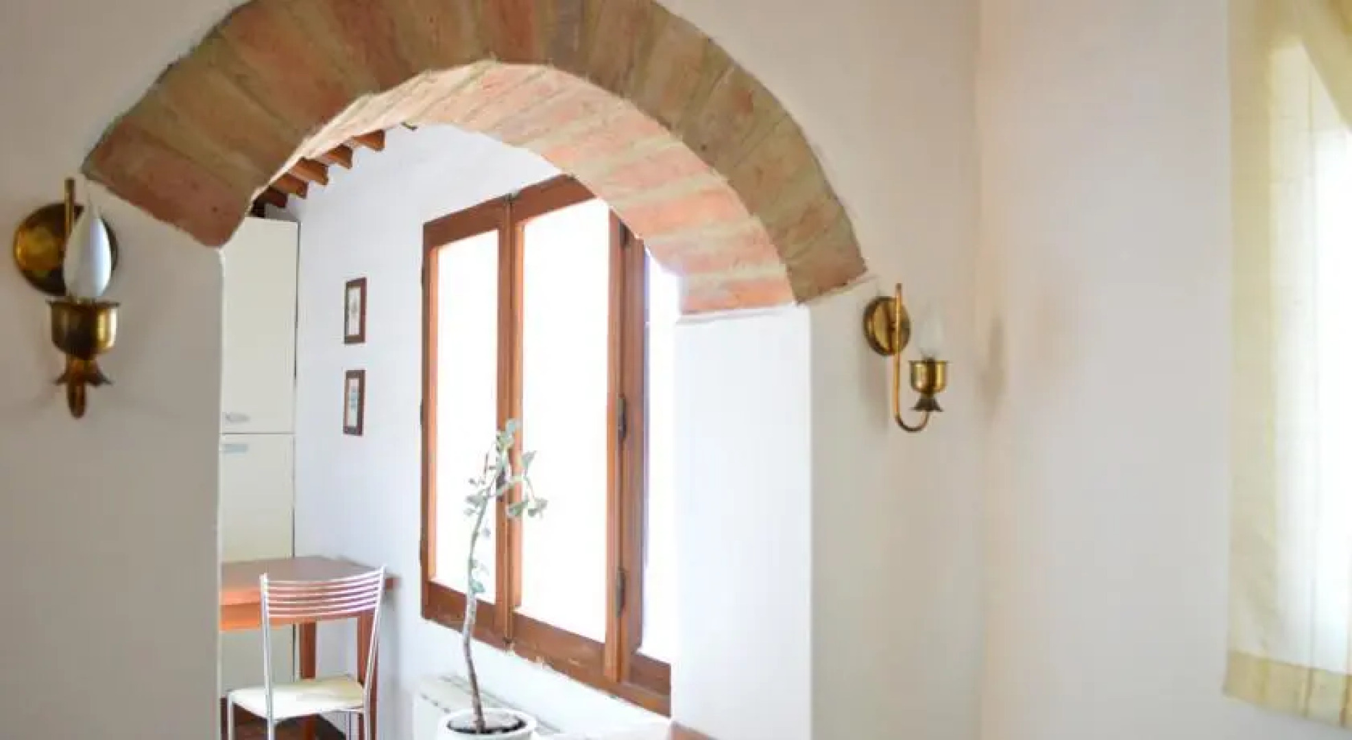 The Little Arch of Memory