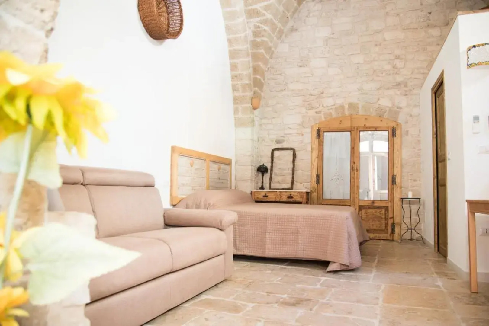 Piazza Duomo - Medieval Puglia's House