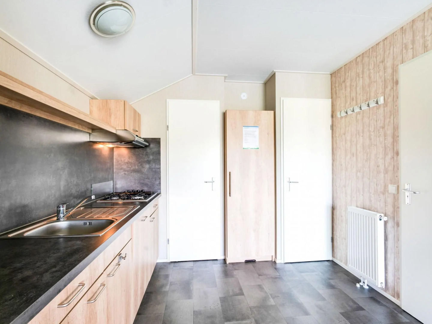 Glamping With Veranda Over Water