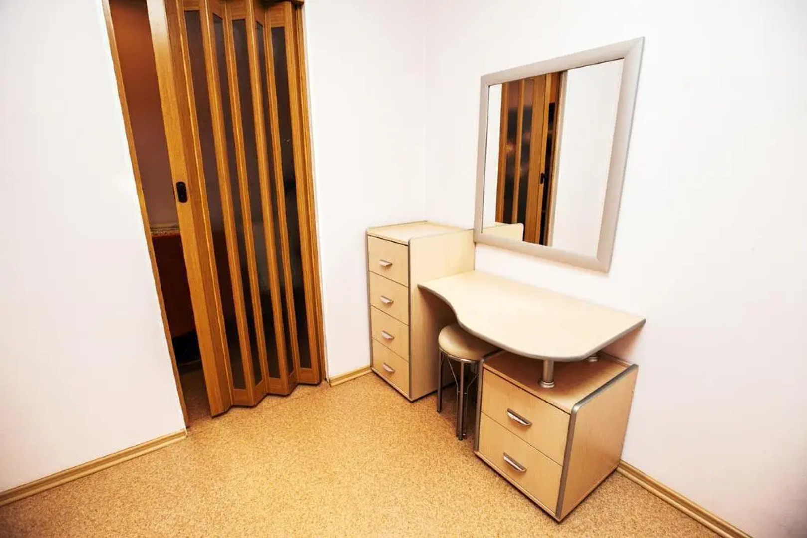 Home Sutki Apartments