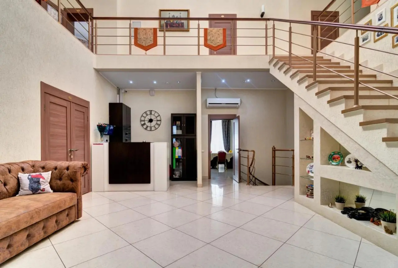 Лондон-Сити на улице Бекешская