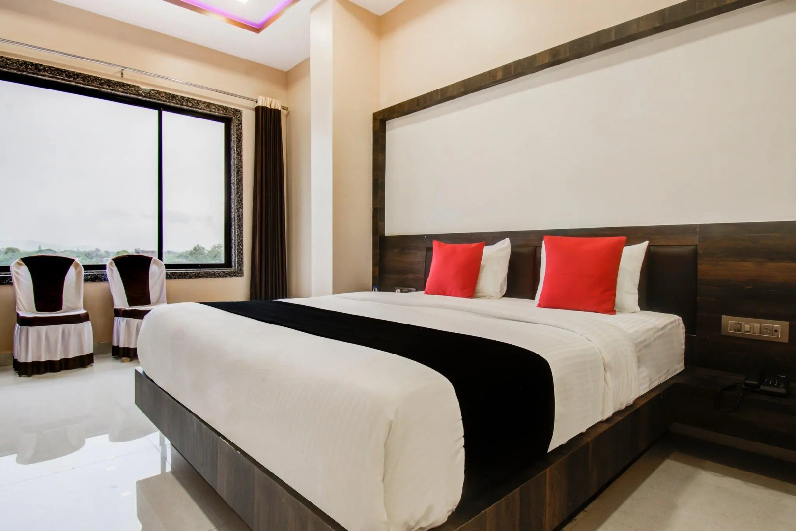 Capital O 46840 Gajanan Heritage And Resort