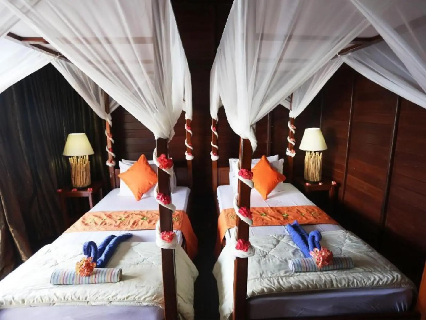 Bastianos Lembeh Dive Resort