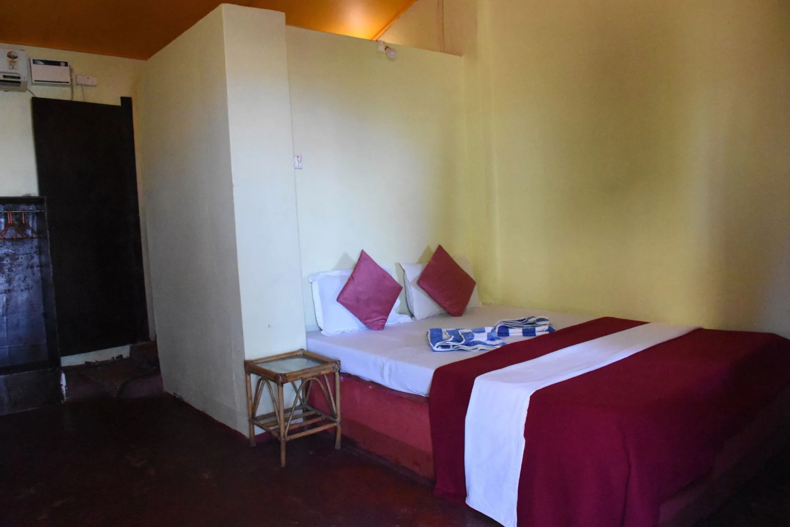 Sunset & Waves Resort