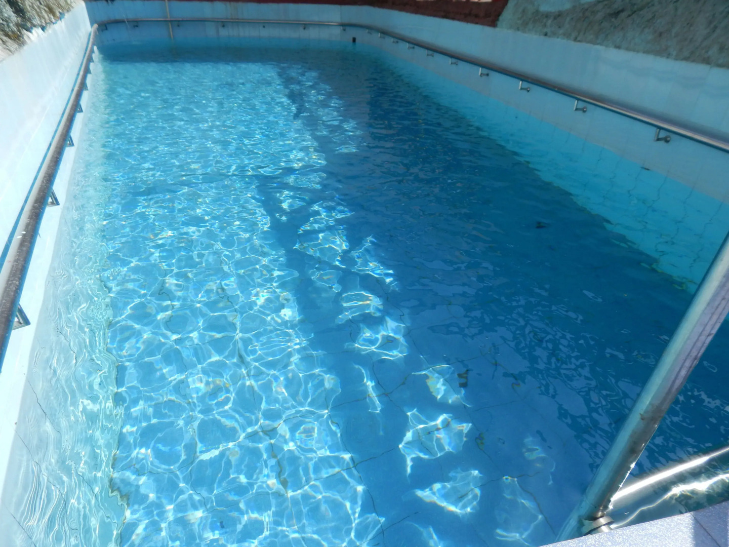 Dewdrop Classic Fall resort