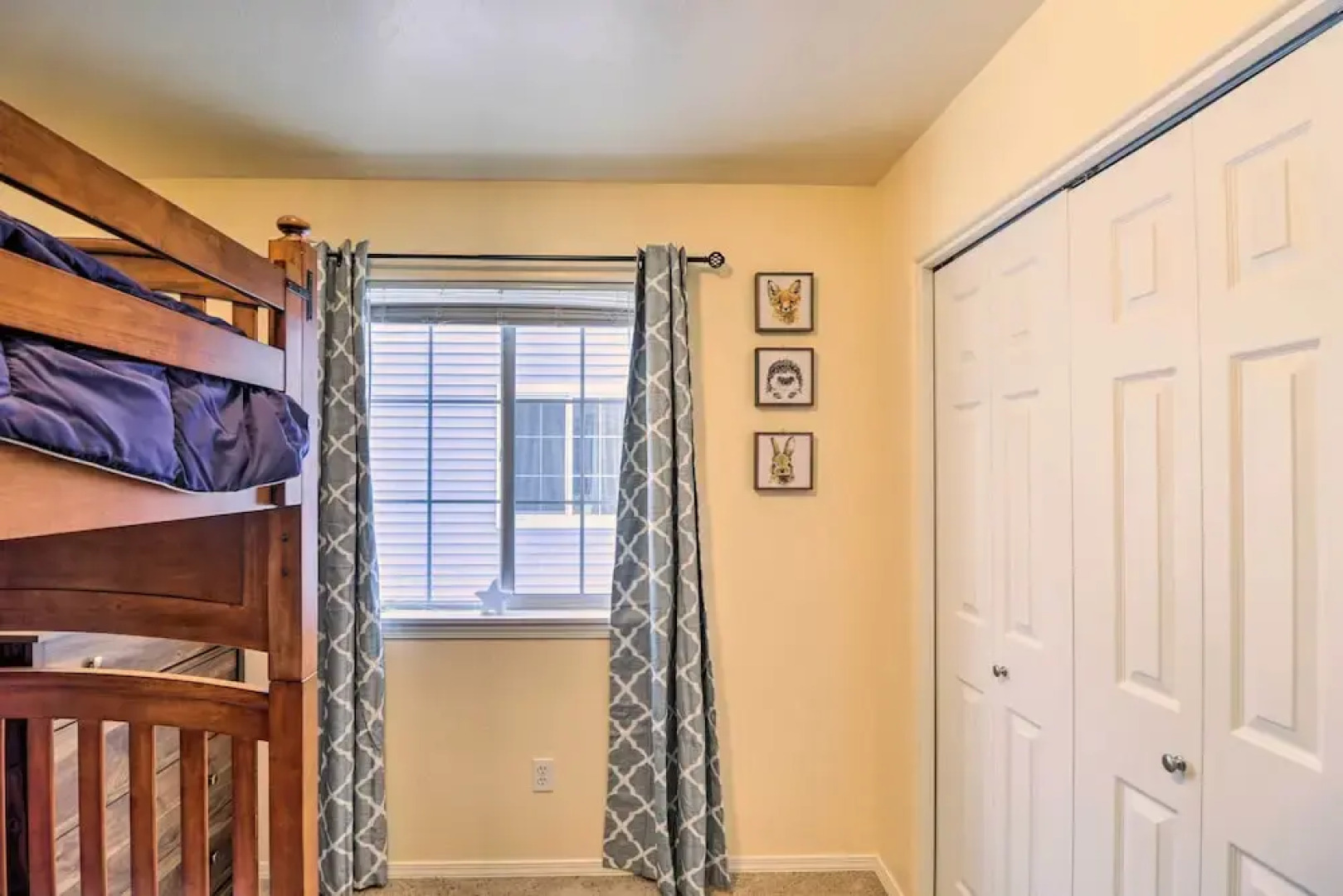 Family-friendly Columbia Falls Townhome w/ Views!