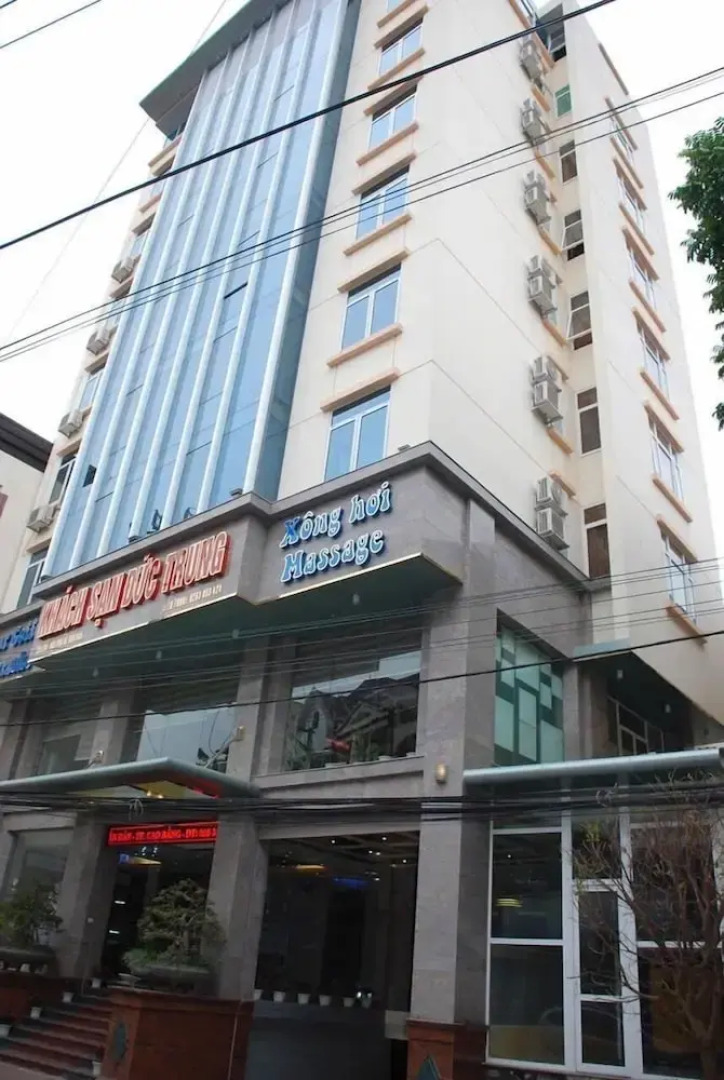 Duc Trung Hotel CB by Bayluxury